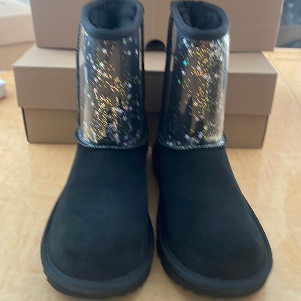 Ugg kid’s Classic II Clear Glitter Boot